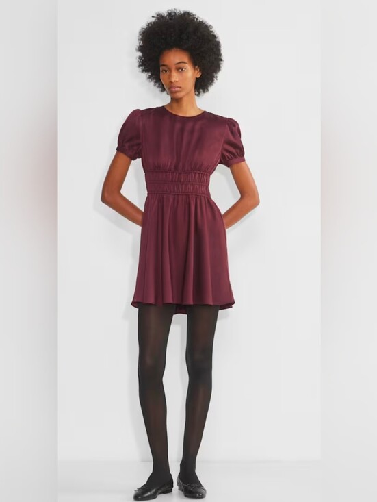 Aritzia Dresses & Skirts - Aritzia Sunday Best Anderson Short  Babydoll Puff-Sleeve Smocked Waist Dress